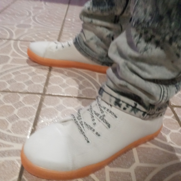Flash sale Weeboo White Orange high top sneakers - Picture 9 of 9